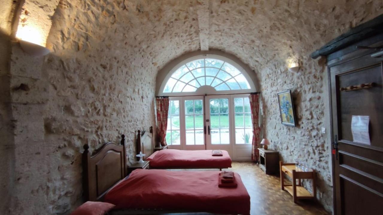 Chateau De Montrame Soisy-Bouy Room photo