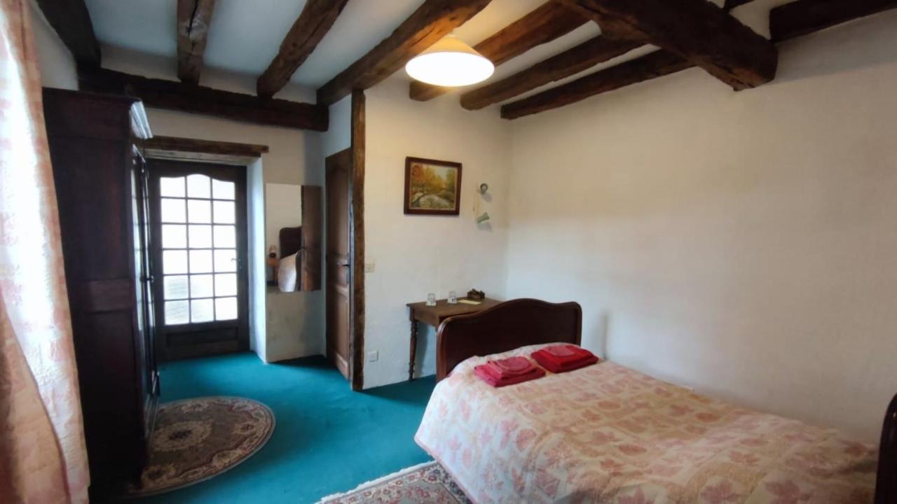 Chateau De Montrame Soisy-Bouy Room photo