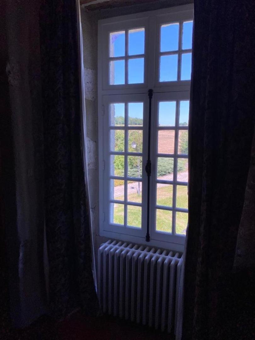 Chateau De Montrame Soisy-Bouy Room photo