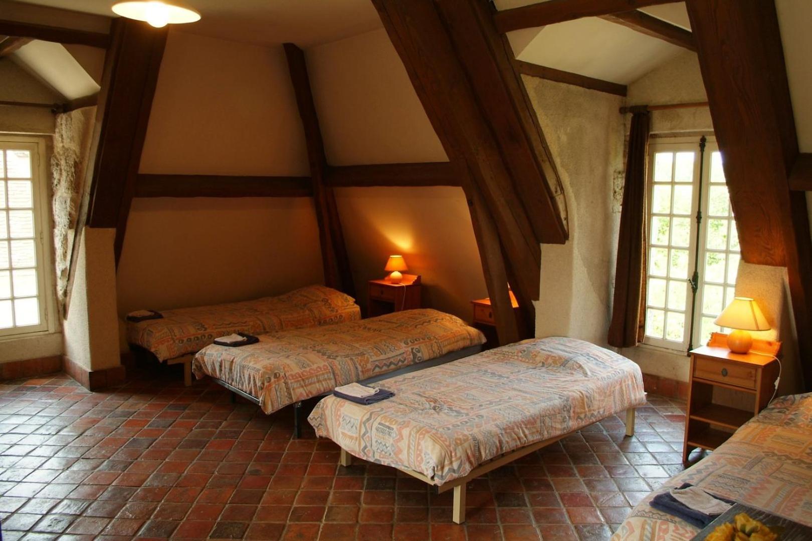 Chateau De Montrame Soisy-Bouy Room photo