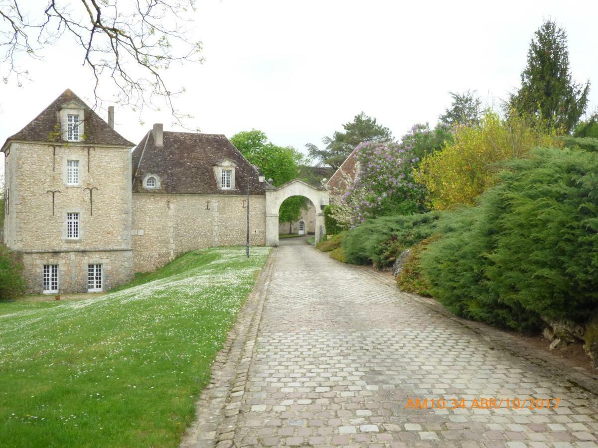 Chateau De Montrame Soisy-Bouy Exterior photo